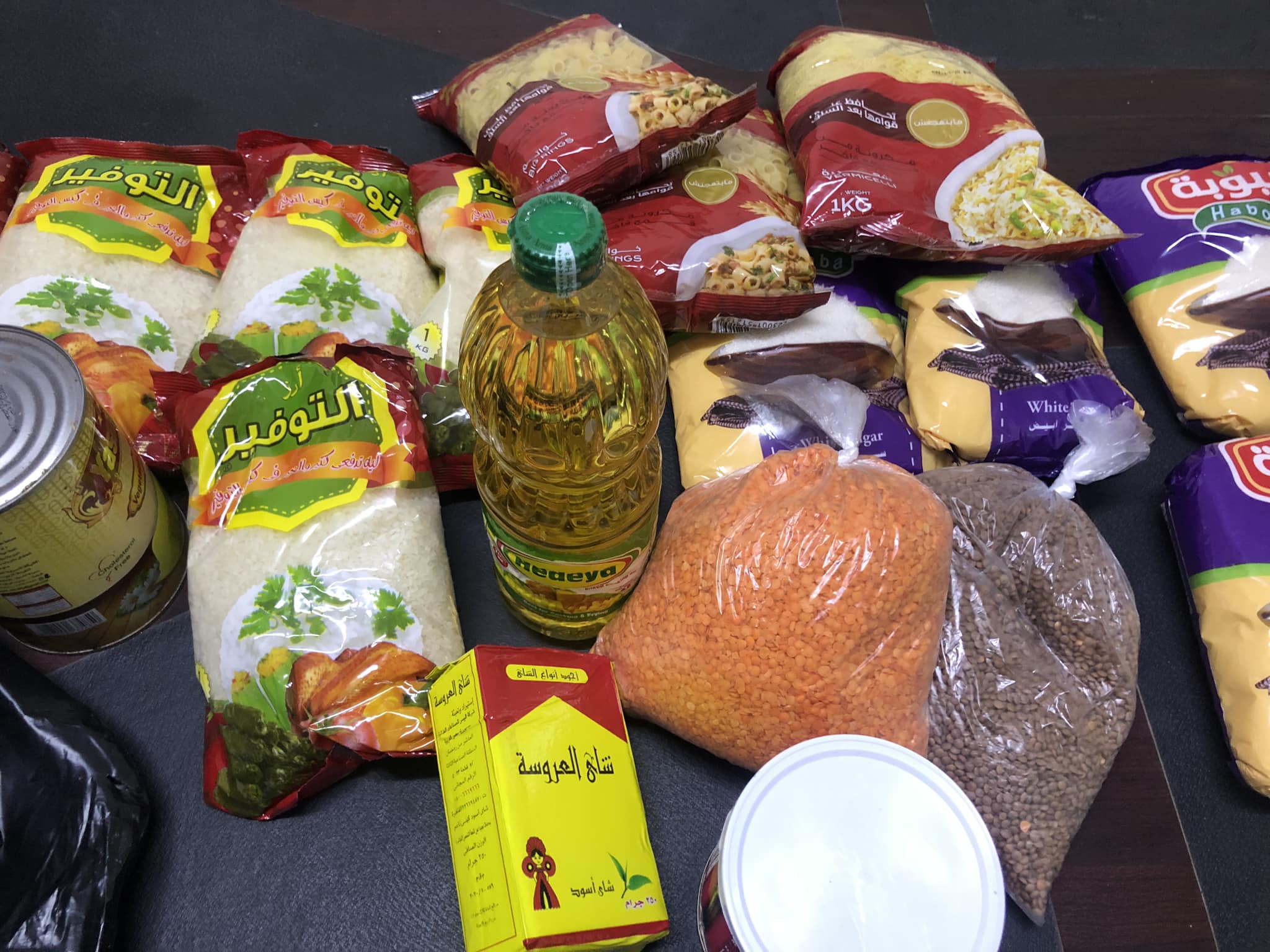 توزيع سلل غذائية في أكتوبر